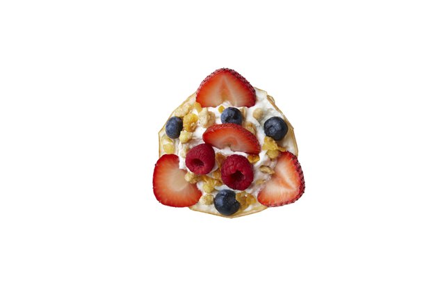 01_GranolaTwinkleBerry_T_wb.jpg